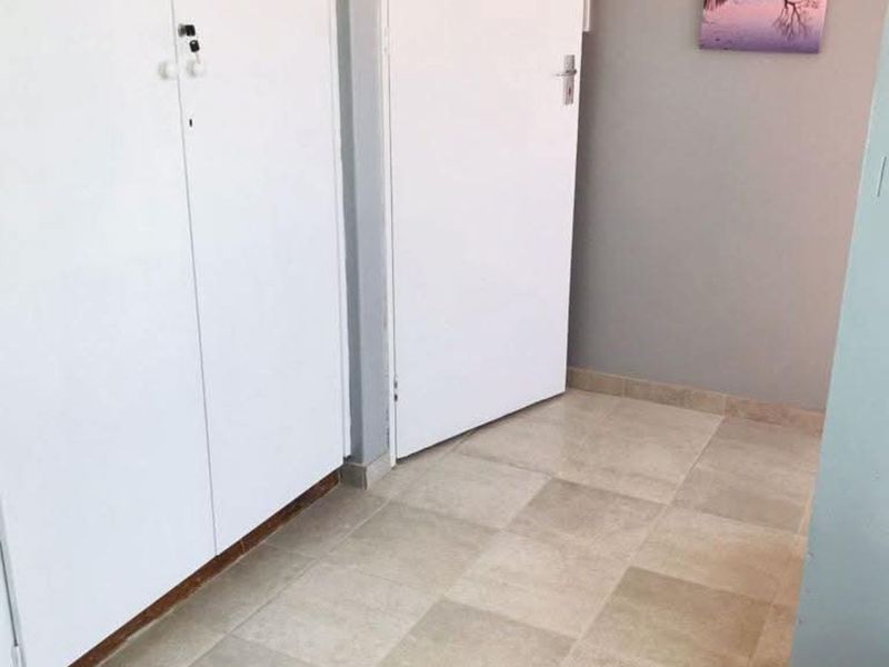 Apartment For Sale in Sunnyside - Photo 5