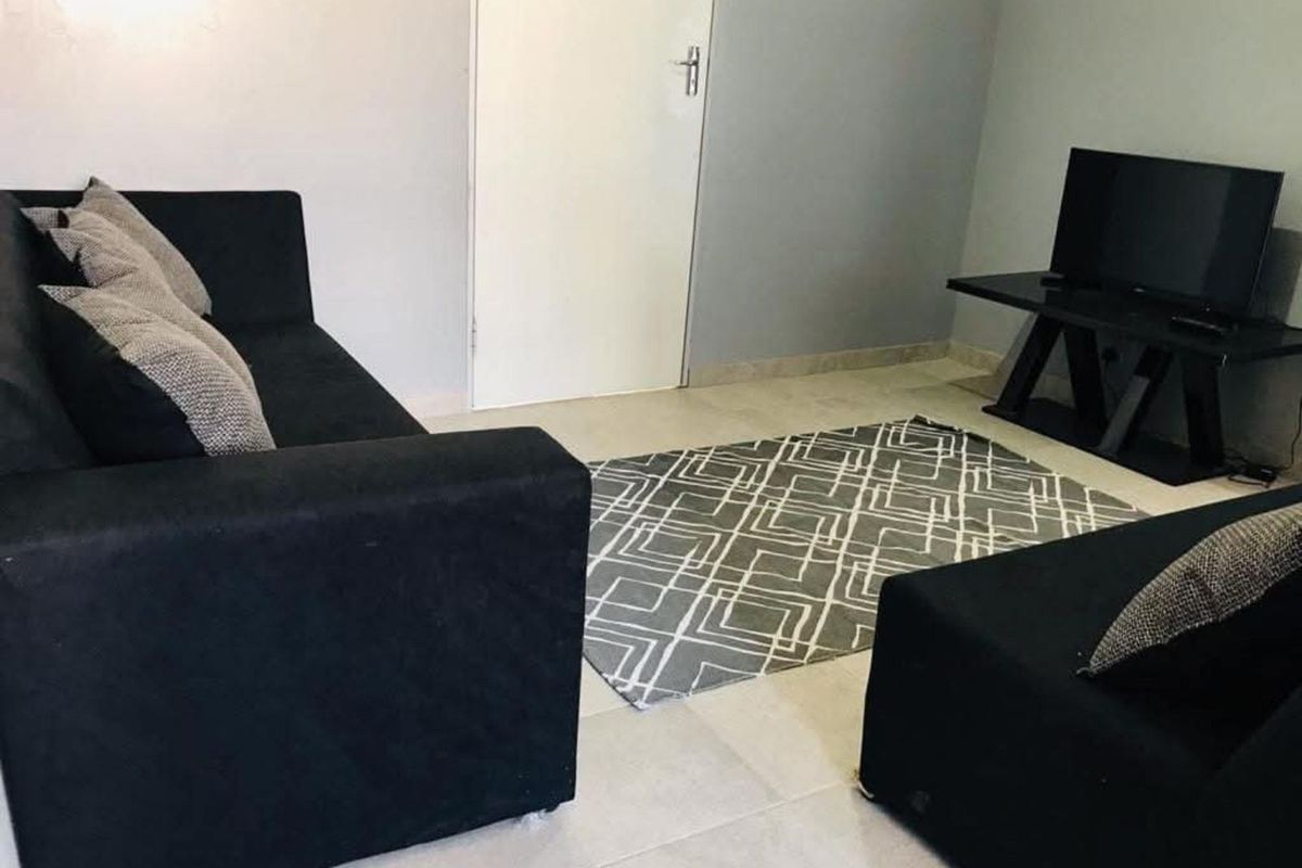 Apartment For Sale in Sunnyside - Photo 4