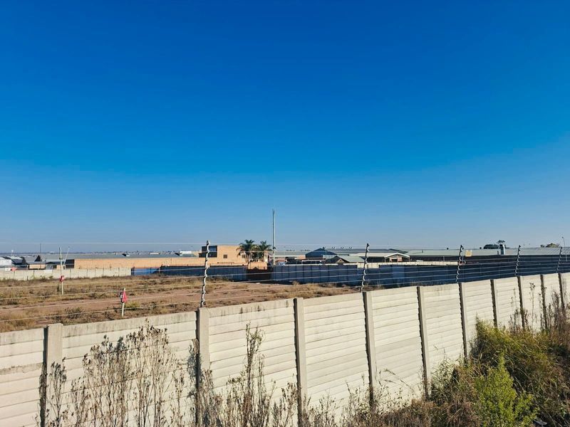 Industrial For Sale in Ladine - Photo 6