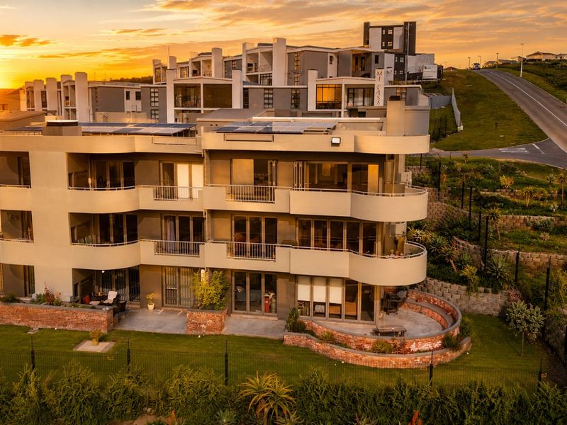 Apartment For Sale in Island View - Photo 2