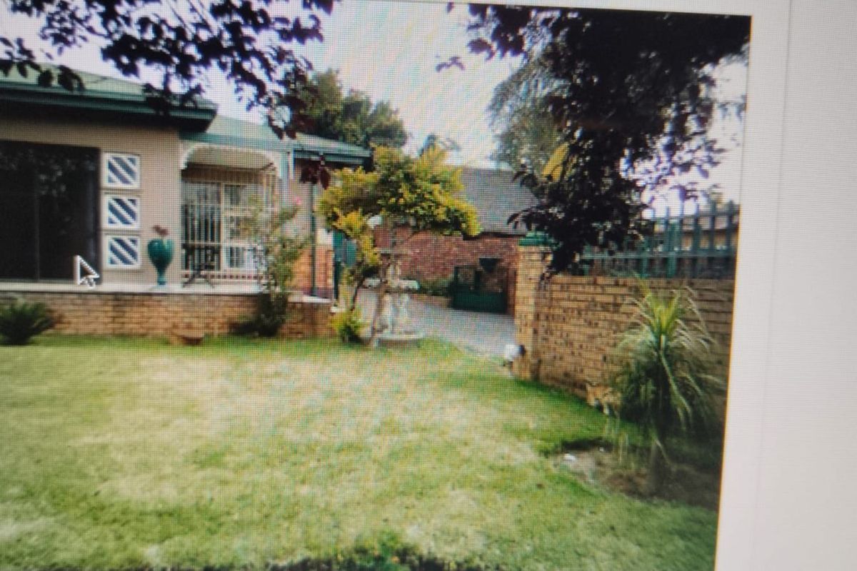 House For Sale in Pretoria Gardens - Photo 3