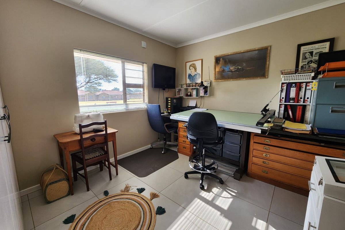 Townhouse For Sale in Hadison Park - Photo 4