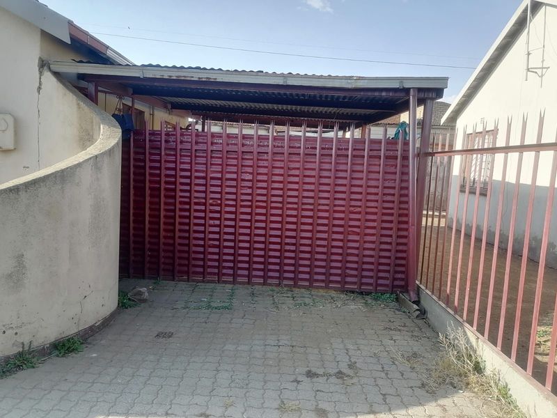 House For Sale in Embalenhle - Photo 5