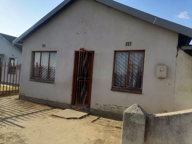 House For Sale in Embalenhle - Photo 1