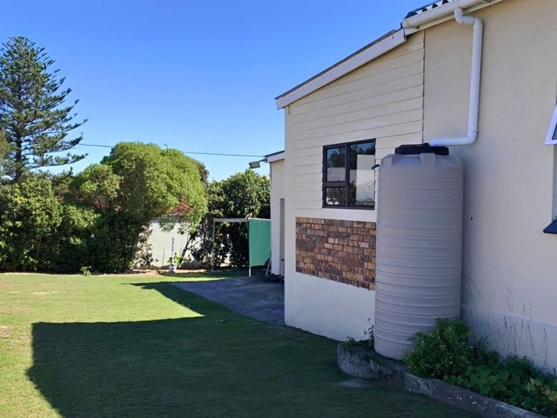 House For Sale in Gansbaai Central - Photo 2