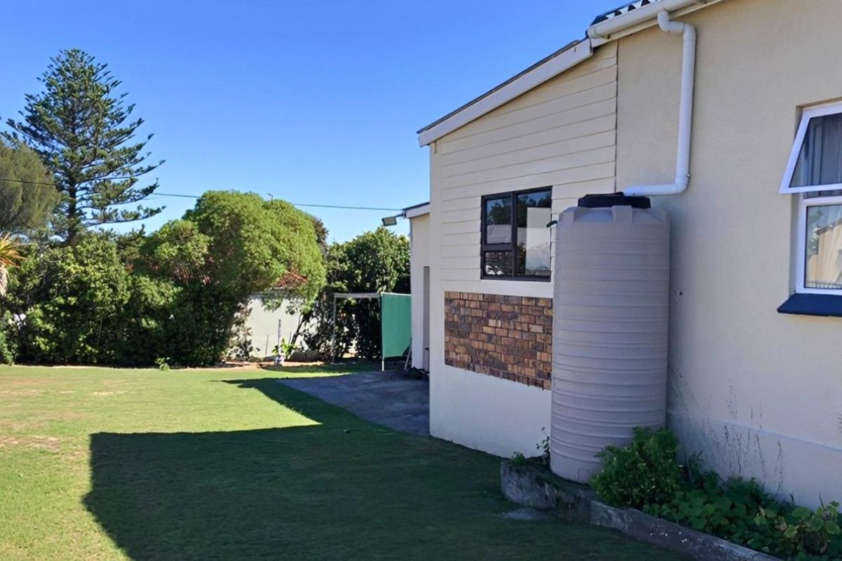 House For Sale in Gansbaai Central - Photo 2