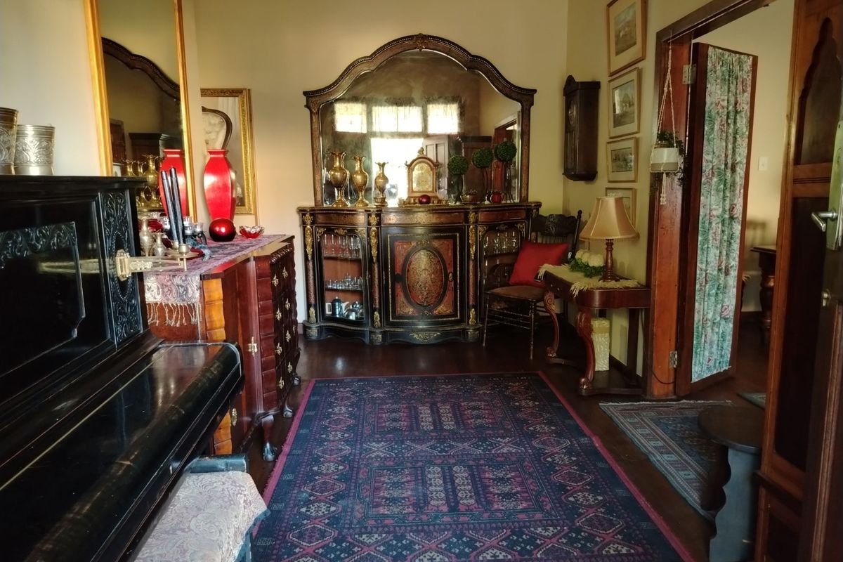House For Sale in Graaff-Reinet Central - Photo 2