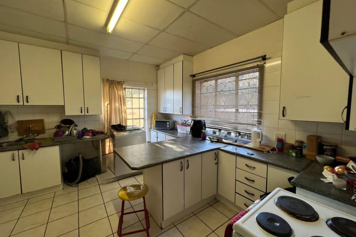 House For Sale in Herlear - Photo 4