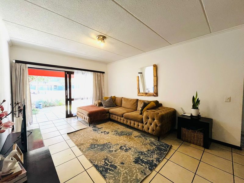 Apartment For Sale in Beverley - Photo 3
