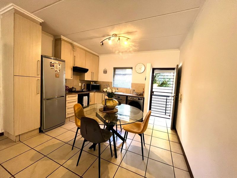 Apartment For Sale in Beverley - Photo 1