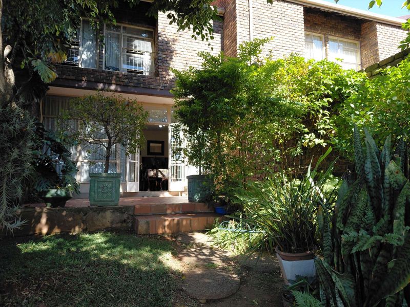 Townhouse For Sale in Silverton - Photo 6