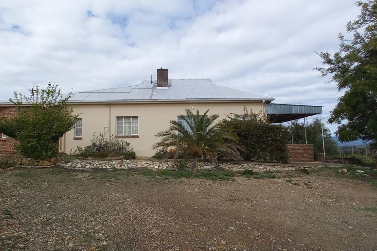 House For Sale in Calitzdorp Central - Photo 5