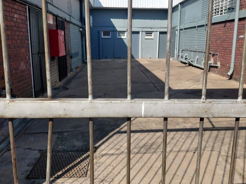 Retail To Rent in Pretoria Central - Photo 8