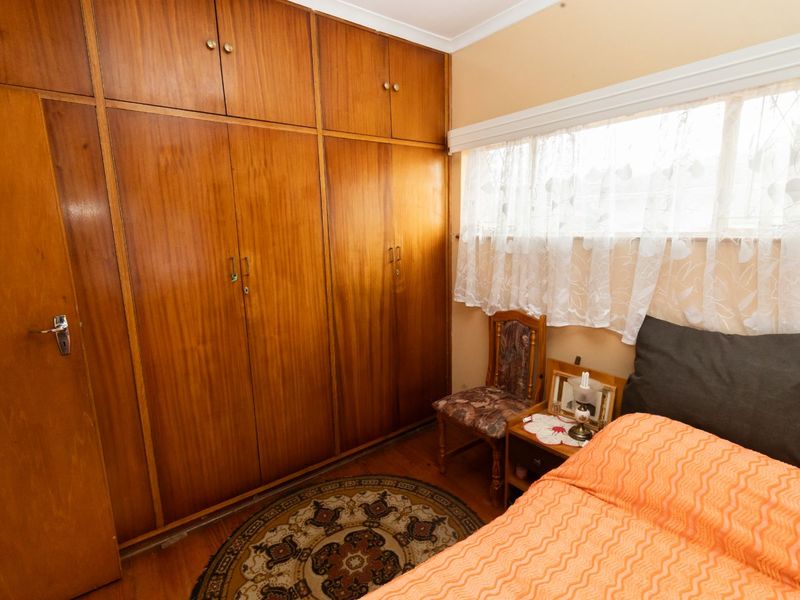 House For Sale in Malabar - Photo 10