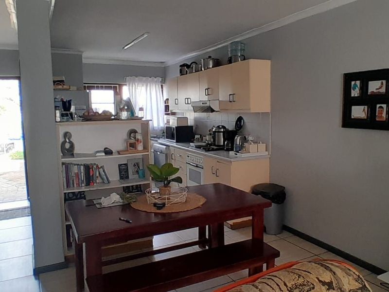 House For Sale in Levallia - Photo 5