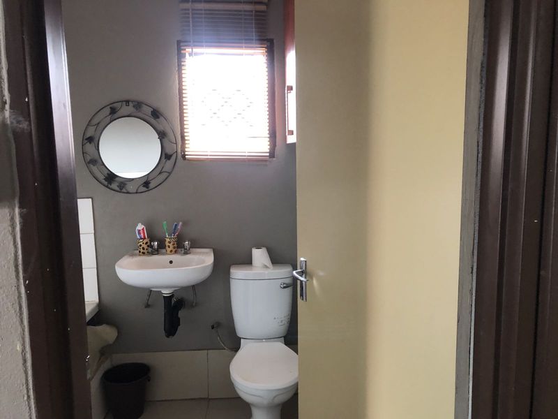House For Sale in Klipfontein - Photo 7