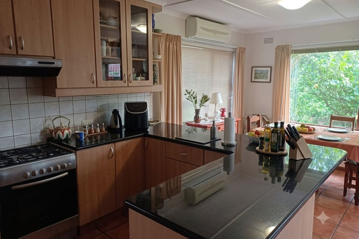 House For Sale in The Island - Photo 4