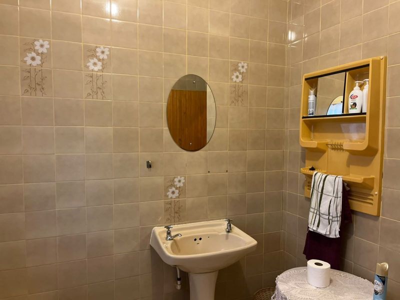 House For Sale in Flora Park - Photo 10