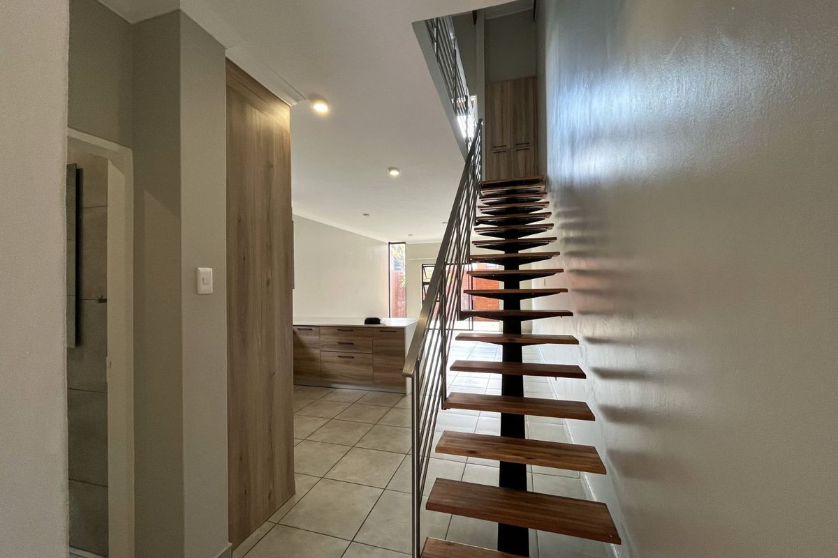 Townhouse To Rent in Six Fountains Residential Estate - Photo 4
