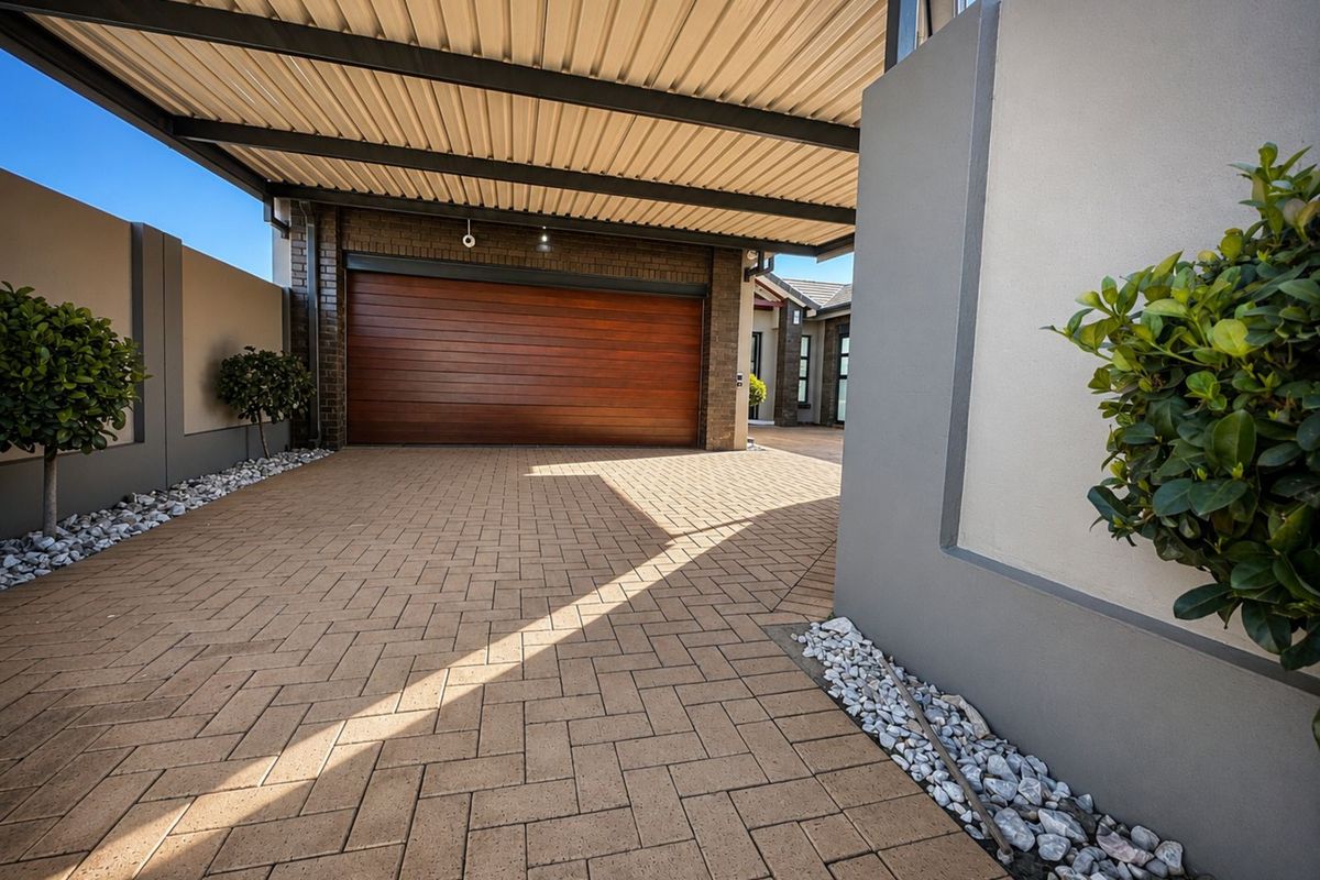 House For Sale in Secunda Central - Photo 4