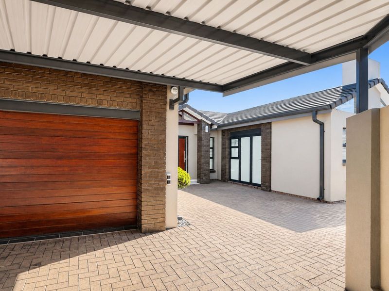 House For Sale in Secunda Central - Photo 3