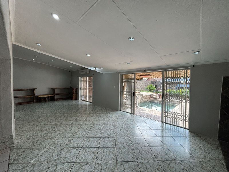 House For Sale in Aquapark - Photo 10