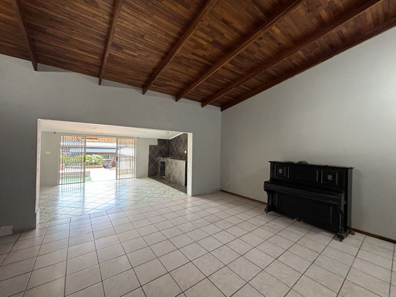 House For Sale in Aquapark - Photo 8