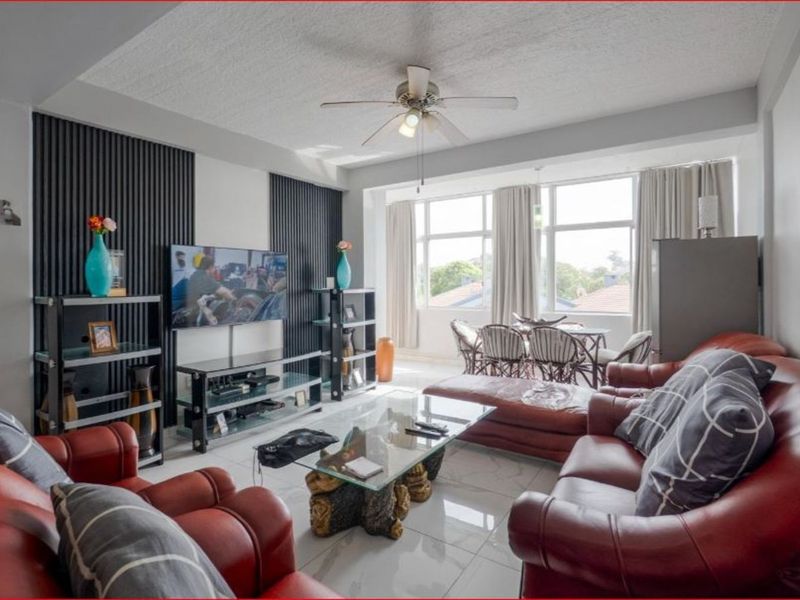 Apartment For Sale in Amanzimtoti - Photo 1