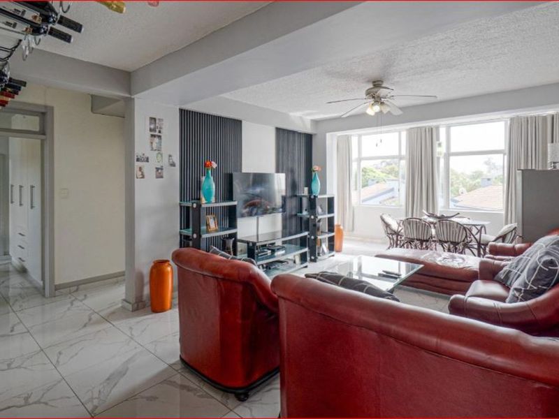 Apartment For Sale in Amanzimtoti - Photo 2