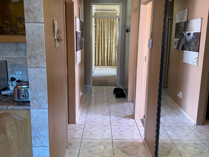 House For Sale in Die Heuwel - Photo 4