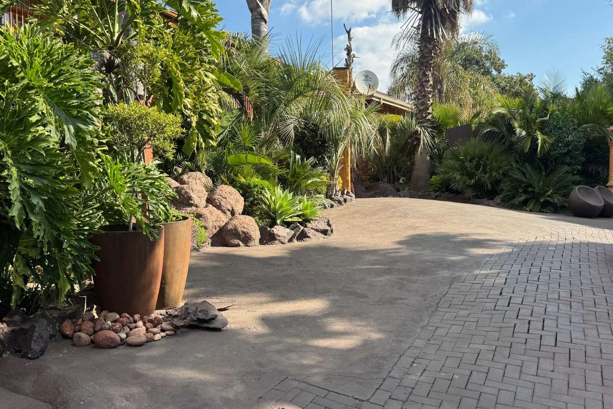 House For Sale in Die Heuwel - Photo 3