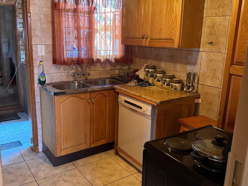 House For Sale in Die Heuwel - Photo 6