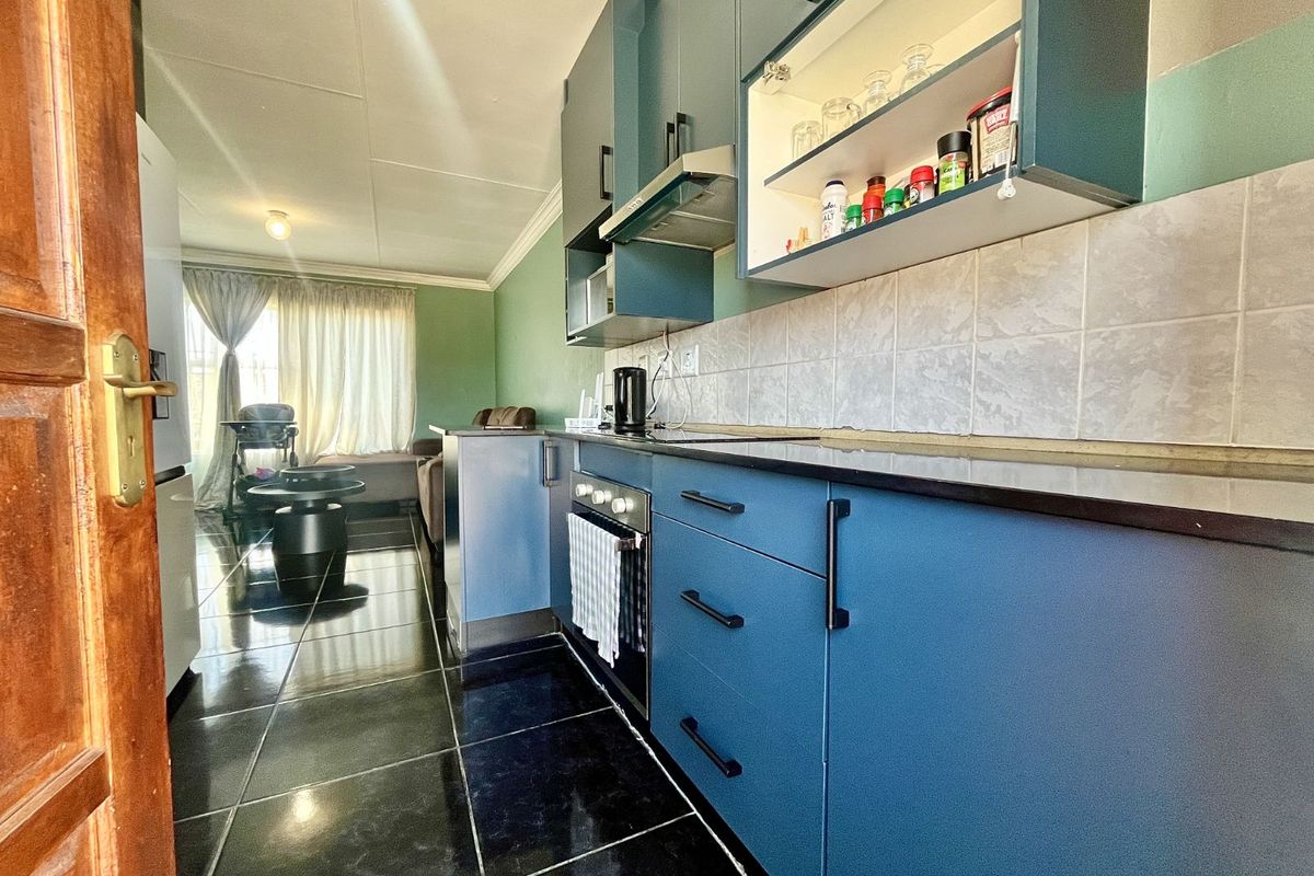 Apartment To Rent in Heuwelsig Estate - Photo 2