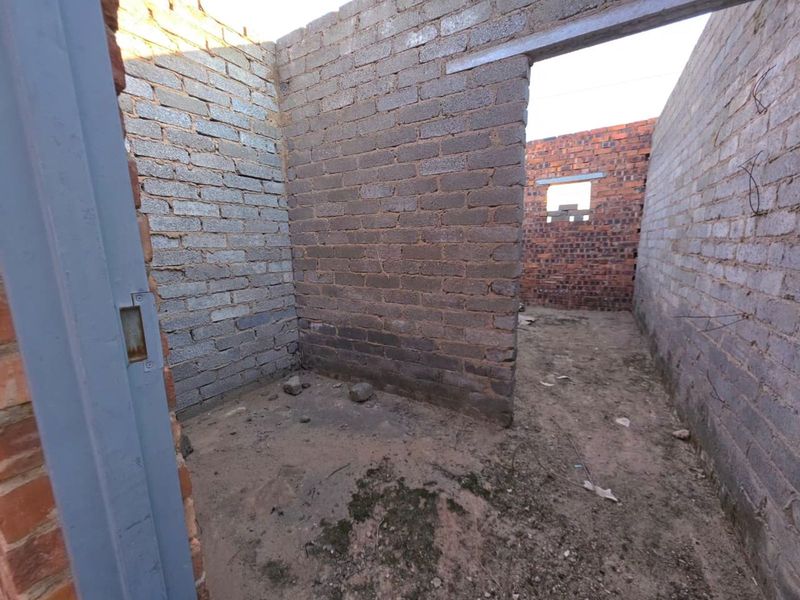 Cluster For Sale in Soshanguve East - Photo 4