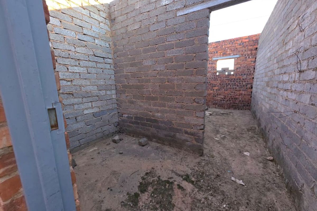 Cluster For Sale in Soshanguve East - Photo 4