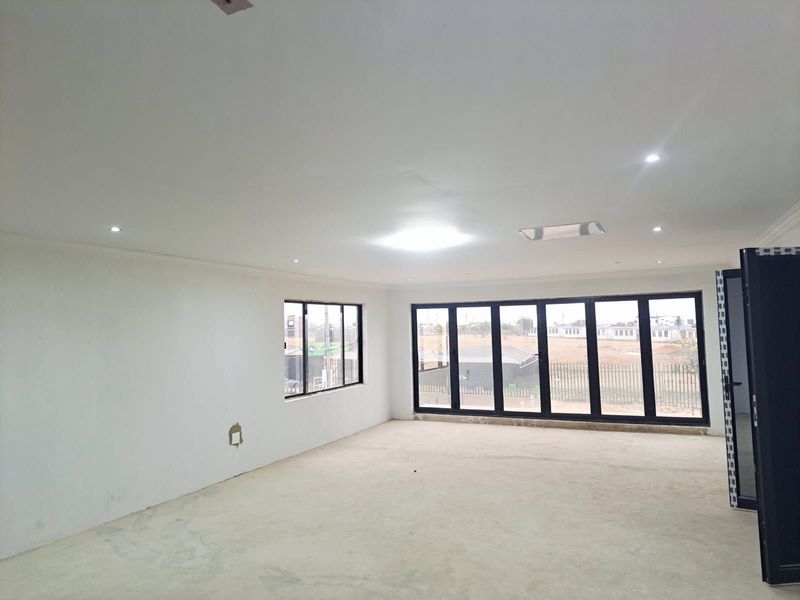 House For Sale in Nellmapius - Photo 3