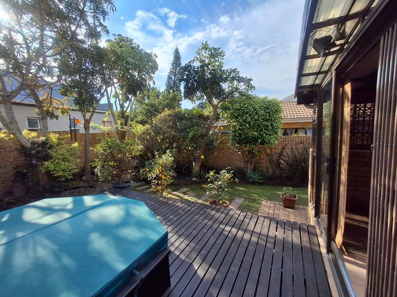 Townhouse For Sale in Loerie Park - Photo 9