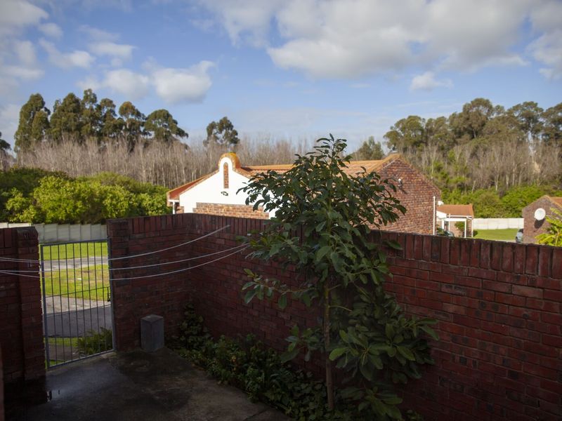 House For Sale in Kabega - Photo 2