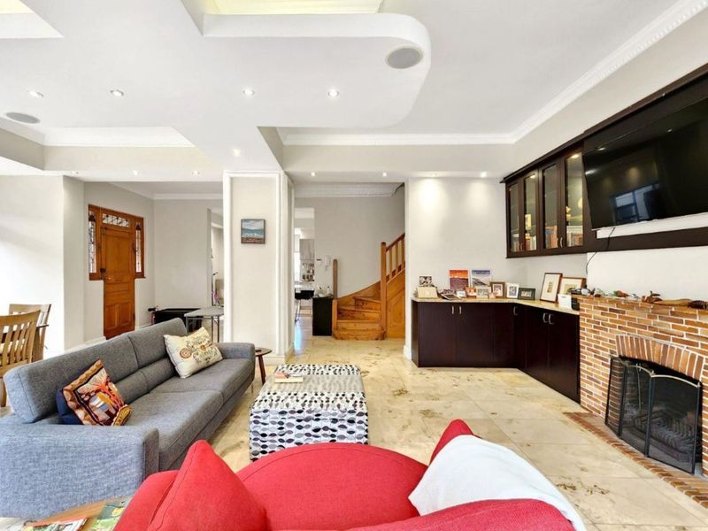 House For Sale in Rondebosch - Photo 4