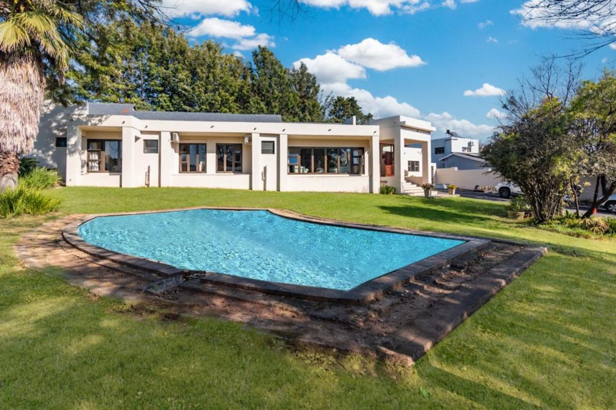 House For Sale in Bryanston - Photo 5