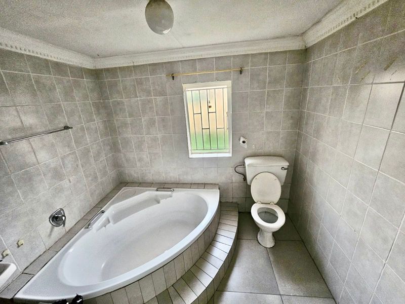 House To Rent in Secunda Central - Photo 6