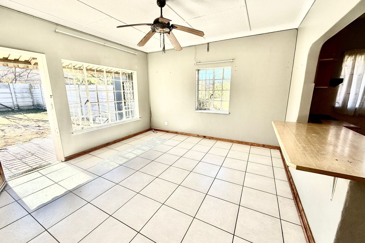 House To Rent in Evander - Photo 2