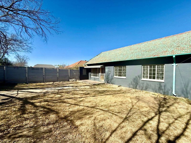 House To Rent in Evander - Photo 8