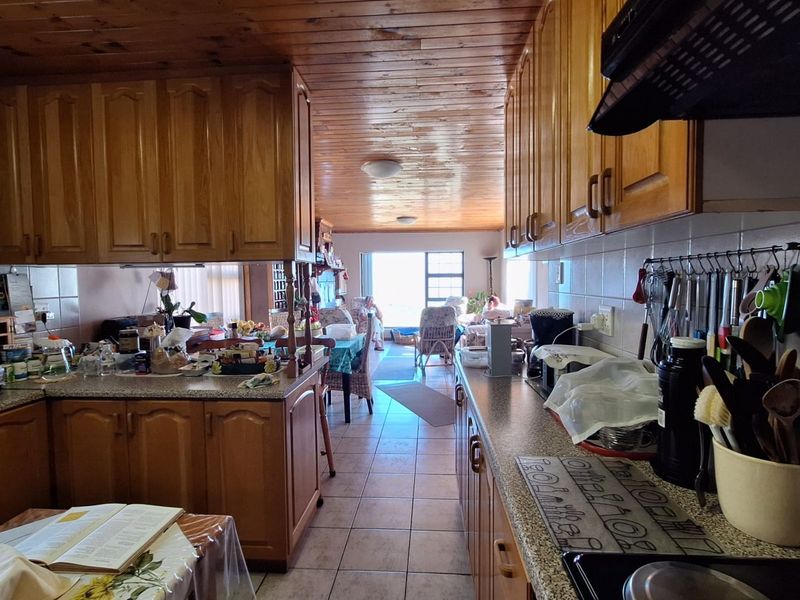 House For Sale in Dana Bay - Photo 8