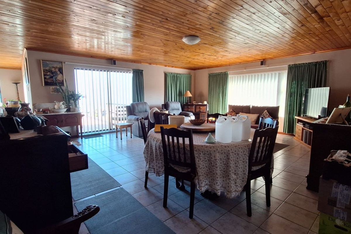 House For Sale in Dana Bay - Photo 4