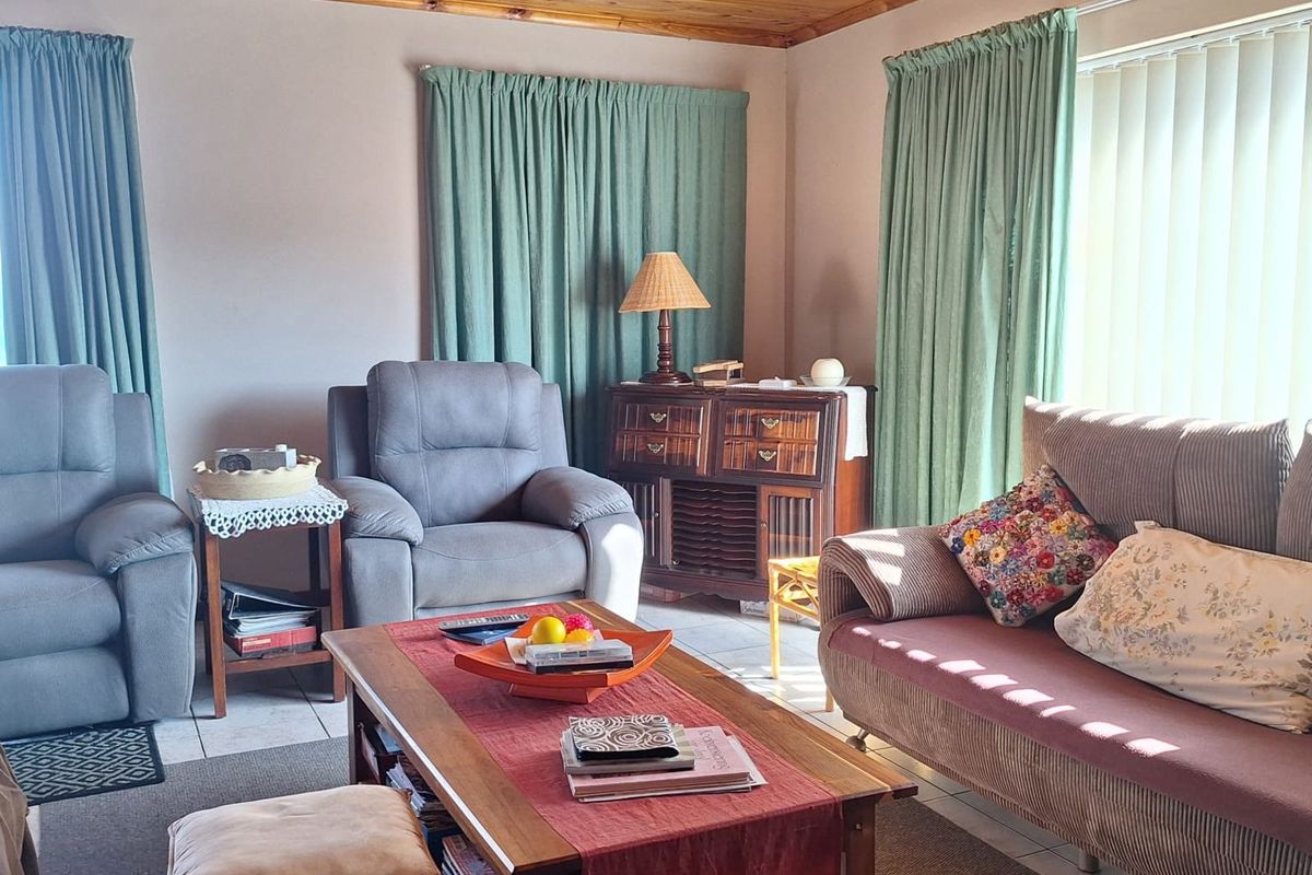 House For Sale in Dana Bay - Photo 3