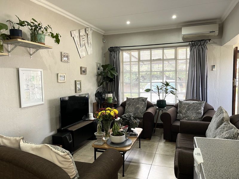 Apartment To Rent in Garsfontein - Photo 9