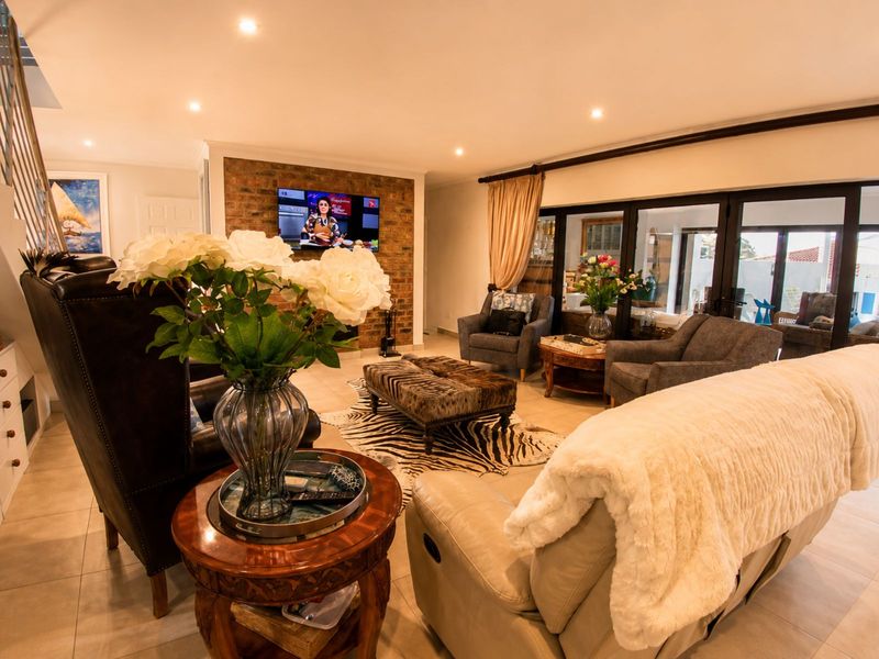 House For Sale in Menkenkop - Photo 8