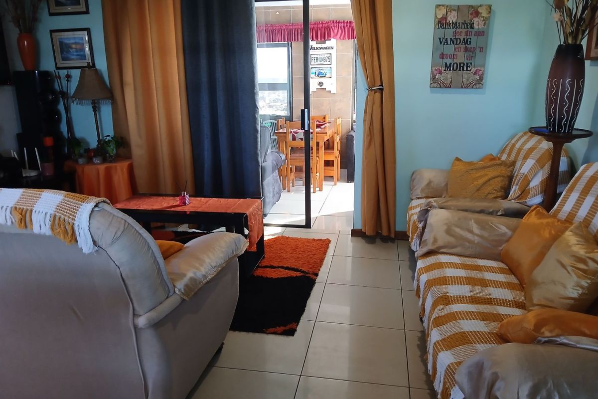 House For Sale in Mossel Bay Ext 13 - Photo 2