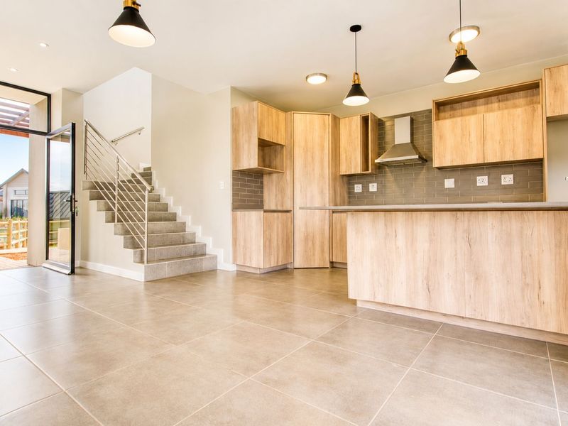 House For Sale in Hartland Lifestyle Estate - Photo 3